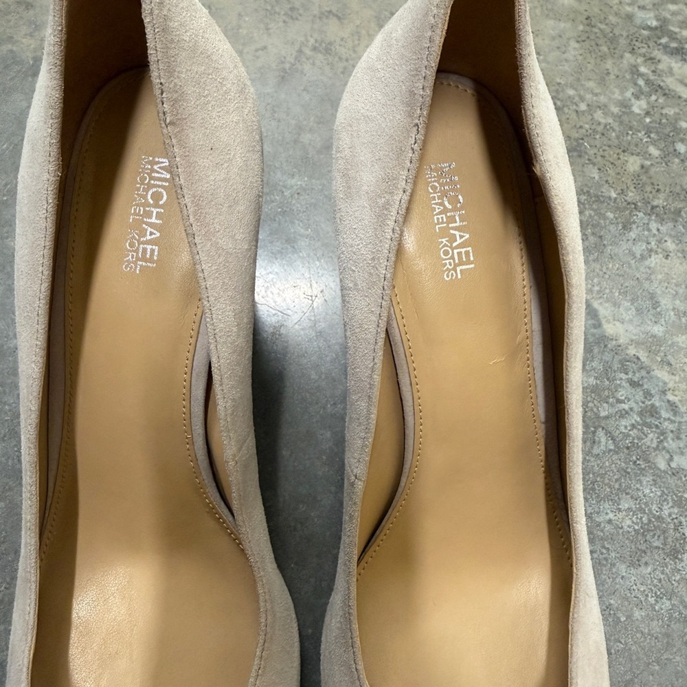 Michael Kors Nude Suede Round-Toe Pumps - Picture 2 of 9
